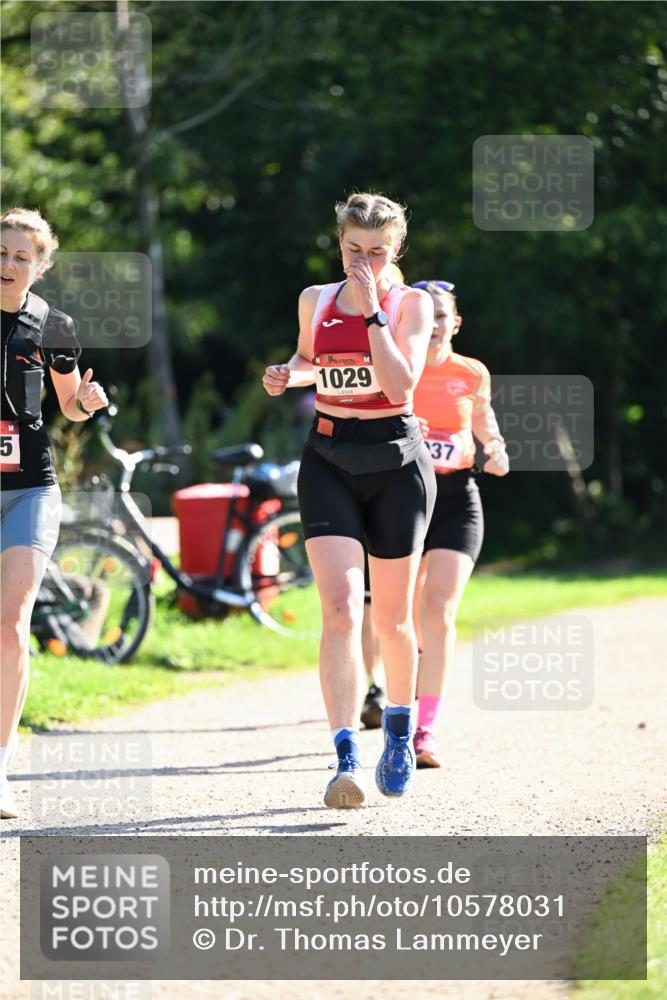 27.09.2026 - 35. Volkslauf durch das schöne Alstertal Dr. Thomas Lammeyer http://msf.ph/oto/10578031 27.09.2026 11:57:25 Laufen 5, 1029, 37 meine-sportfotos.de