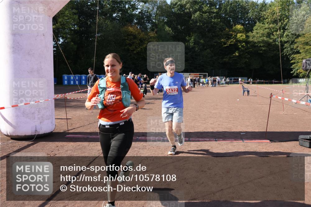 27.09.2026 - 35. Volkslauf durch das schöne Alstertal Strokosch-Dieckow http://msf.ph/oto/10578108 27.09.2026 12:43:38 Ziel 2078, 2337, 2432 meine-sportfotos.de