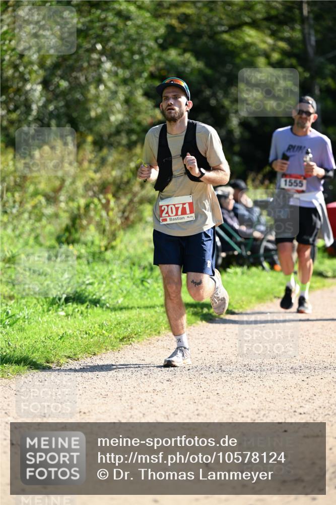 27.09.2026 - 35. Volkslauf durch das schöne Alstertal Dr. Thomas Lammeyer http://msf.ph/oto/10578124 27.09.2026 11:58:32 Laufen 2071, 1555 meine-sportfotos.de