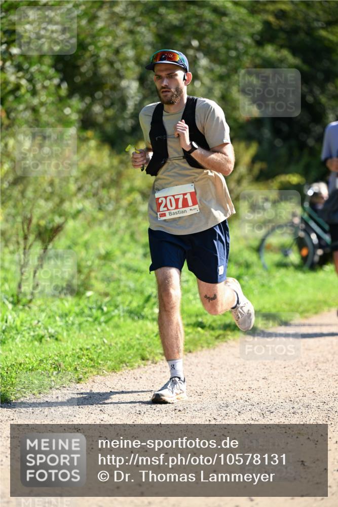 27.09.2026 - 35. Volkslauf durch das schöne Alstertal Dr. Thomas Lammeyer http://msf.ph/oto/10578131 27.09.2026 11:58:32 Laufen 2071, 96 meine-sportfotos.de