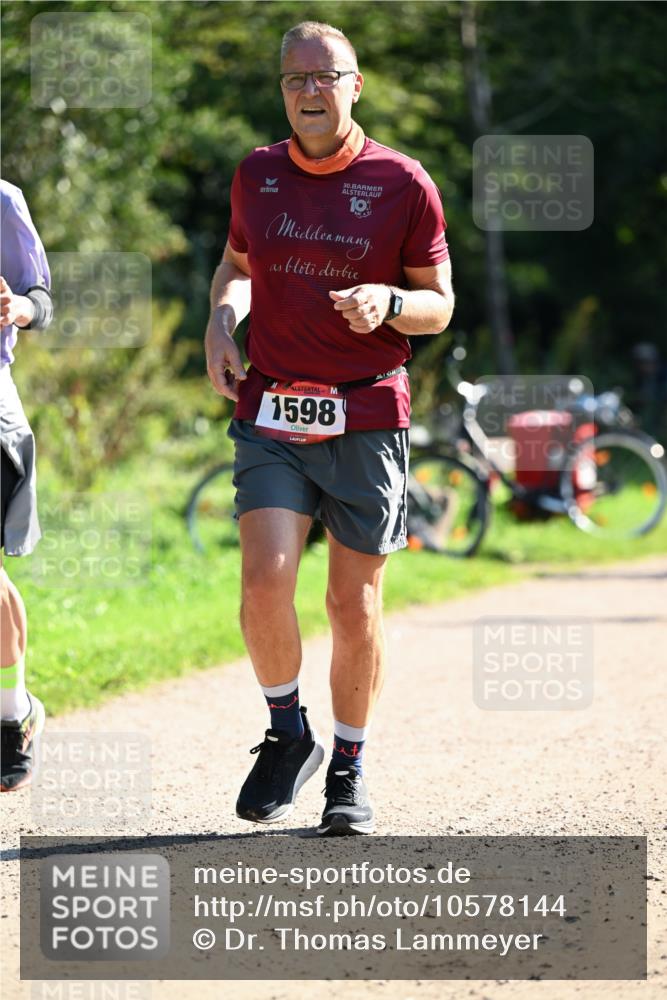 27.09.2026 - 35. Volkslauf durch das schöne Alstertal Dr. Thomas Lammeyer http://msf.ph/oto/10578144 27.09.2026 11:58:34 Laufen 30, 1598 meine-sportfotos.de