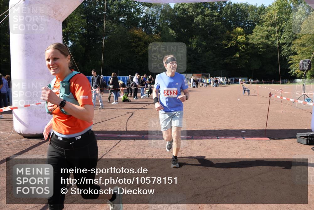 27.09.2026 - 35. Volkslauf durch das schöne Alstertal Strokosch-Dieckow http://msf.ph/oto/10578151 27.09.2026 12:43:39 Ziel 2337, 2432 meine-sportfotos.de