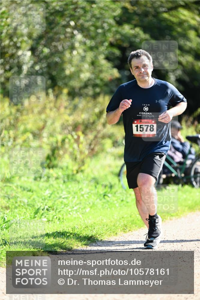27.09.2026 - 35. Volkslauf durch das schöne Alstertal Dr. Thomas Lammeyer http://msf.ph/oto/10578161 27.09.2026 11:58:57 Laufen 1578 meine-sportfotos.de