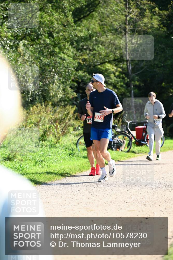 27.09.2026 - 35. Volkslauf durch das schöne Alstertal Dr. Thomas Lammeyer http://msf.ph/oto/10578230 27.09.2026 11:59:43 Laufen 15, 2973, 396 meine-sportfotos.de