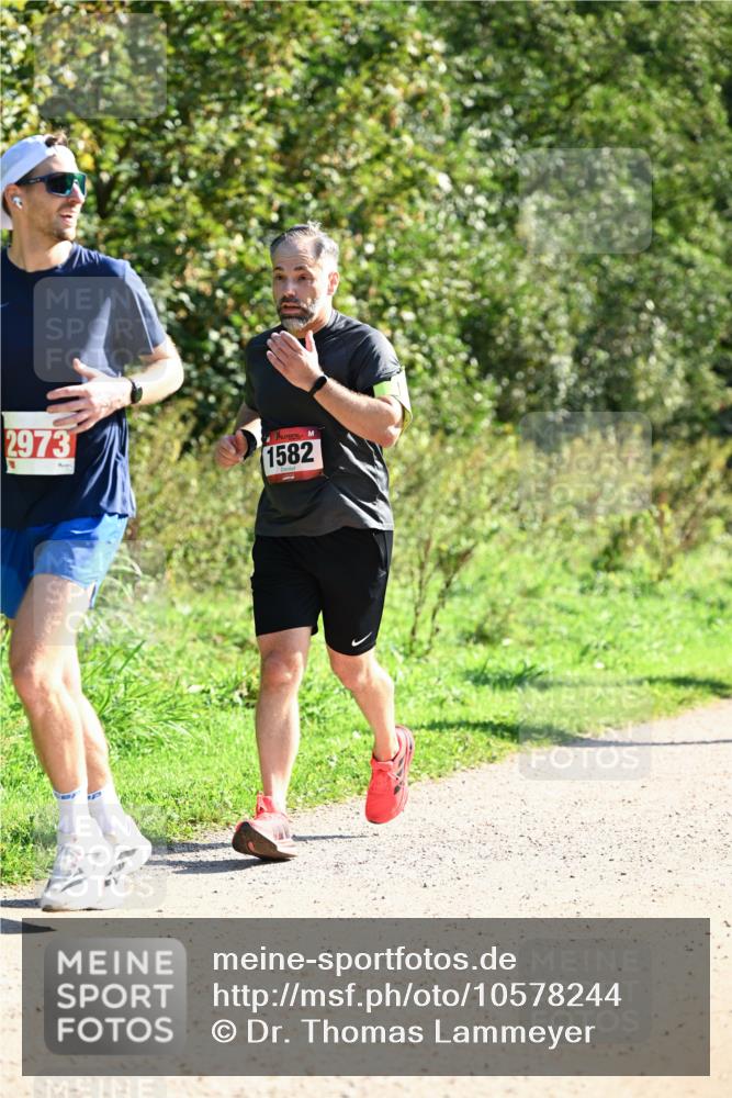 27.09.2026 - 35. Volkslauf durch das schöne Alstertal Dr. Thomas Lammeyer http://msf.ph/oto/10578244 27.09.2026 11:59:46 Laufen 2973, 1582 meine-sportfotos.de