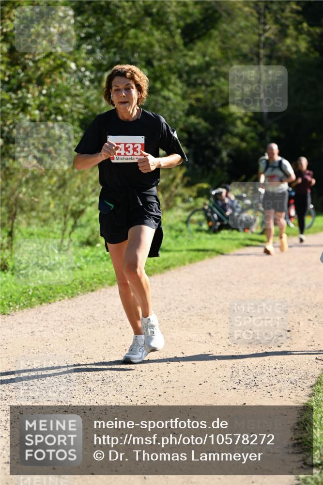 27.09.2026 - 35. Volkslauf durch das schöne Alstertal Dr. Thomas Lammeyer http://msf.ph/oto/10578272 27.09.2026 11:59:50 Laufen 2433 meine-sportfotos.de