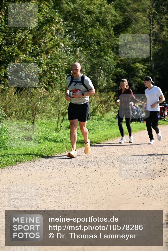 27.09.2026 - 35. Volkslauf durch das schöne Alstertal Dr. Thomas Lammeyer http://msf.ph/oto/10578286 27.09.2026 11:59:54 Laufen  meine-sportfotos.de