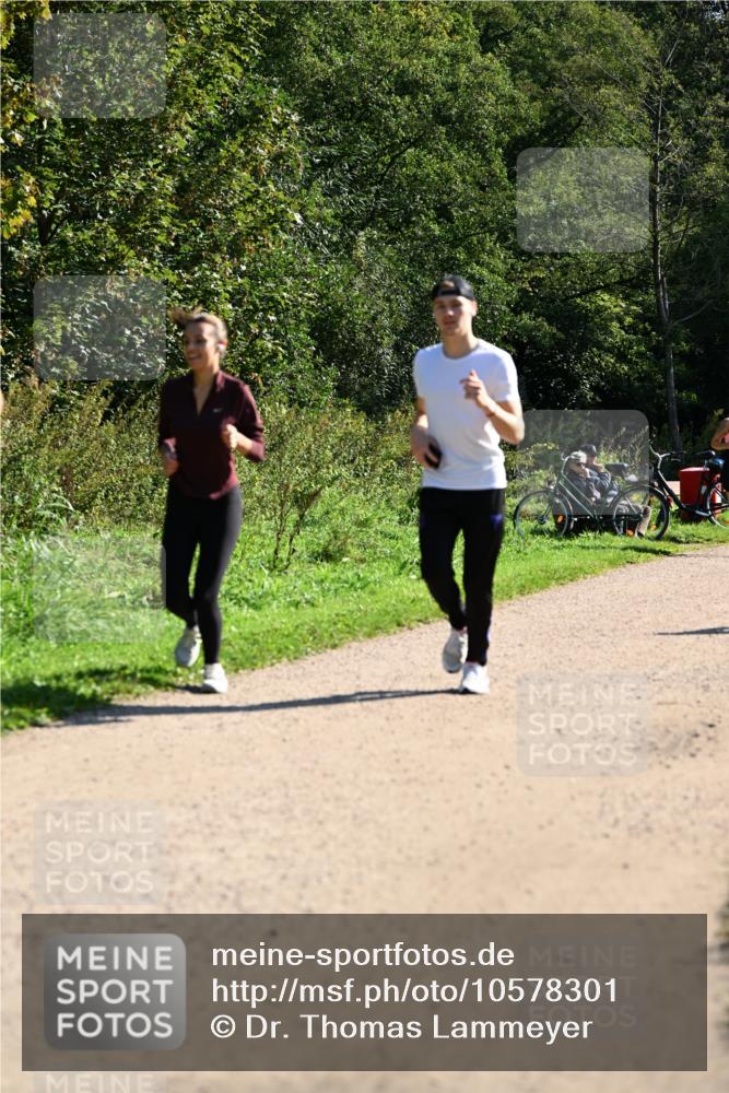 27.09.2026 - 35. Volkslauf durch das schöne Alstertal Dr. Thomas Lammeyer http://msf.ph/oto/10578301 27.09.2026 11:59:56 Laufen  meine-sportfotos.de