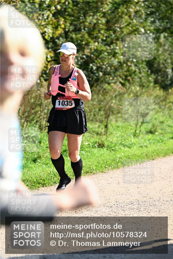 27.09.2026 - 35. Volkslauf durch das schöne Alstertal Dr. Thomas Lammeyer http://msf.ph/oto/10578324 27.09.2026 12:00:02 Laufen 1035 meine-sportfotos.de