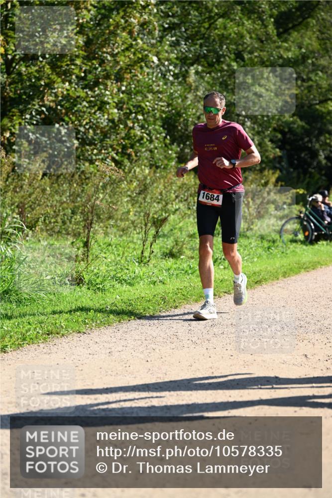 27.09.2026 - 35. Volkslauf durch das schöne Alstertal Dr. Thomas Lammeyer http://msf.ph/oto/10578335 27.09.2026 12:00:04 Laufen 42, 195, 1684 meine-sportfotos.de