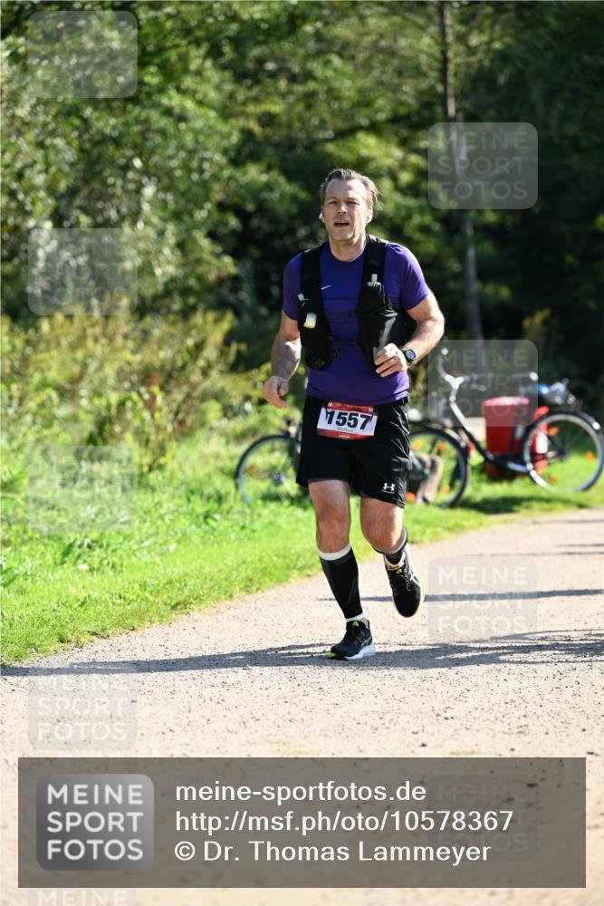 27.09.2026 - 35. Volkslauf durch das schöne Alstertal Dr. Thomas Lammeyer http://msf.ph/oto/10578367 27.09.2026 12:00:17 Laufen 1557, 8 meine-sportfotos.de