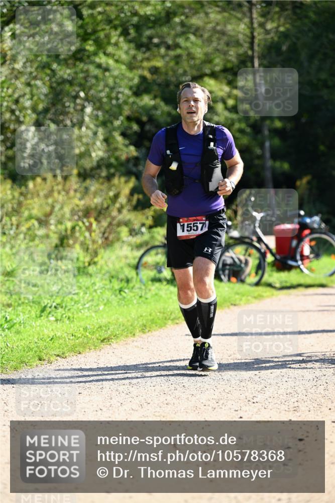 27.09.2026 - 35. Volkslauf durch das schöne Alstertal Dr. Thomas Lammeyer http://msf.ph/oto/10578368 27.09.2026 12:00:17 Laufen 1557, 8 meine-sportfotos.de