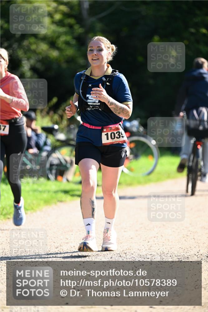 27.09.2026 - 35. Volkslauf durch das schöne Alstertal Dr. Thomas Lammeyer http://msf.ph/oto/10578389 27.09.2026 12:00:22 Laufen 37, 1039 meine-sportfotos.de