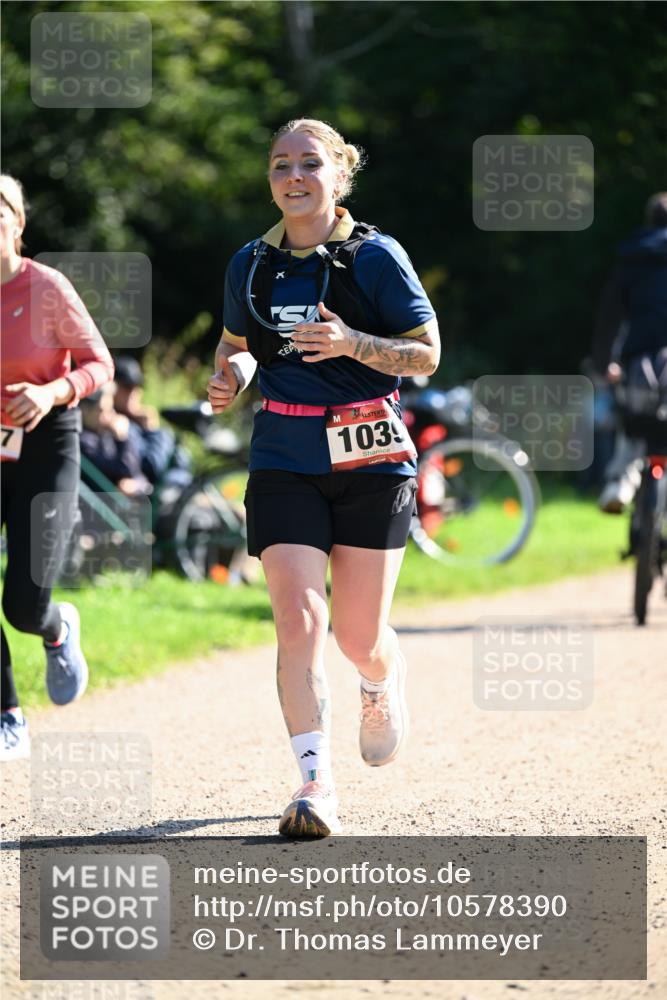 27.09.2026 - 35. Volkslauf durch das schöne Alstertal Dr. Thomas Lammeyer http://msf.ph/oto/10578390 27.09.2026 12:00:22 Laufen 7, 103 meine-sportfotos.de