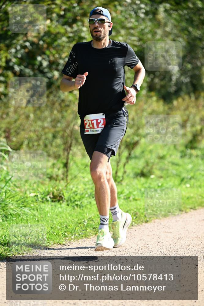27.09.2026 - 35. Volkslauf durch das schöne Alstertal Dr. Thomas Lammeyer http://msf.ph/oto/10578413 27.09.2026 12:00:31 Laufen 2412 meine-sportfotos.de