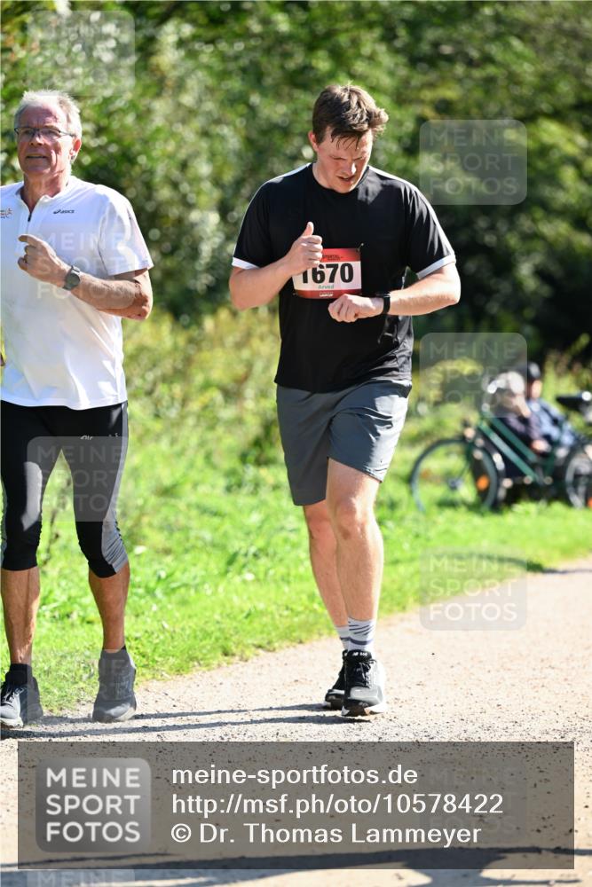 27.09.2026 - 35. Volkslauf durch das schöne Alstertal Dr. Thomas Lammeyer http://msf.ph/oto/10578422 27.09.2026 12:00:38 Laufen 1670 meine-sportfotos.de