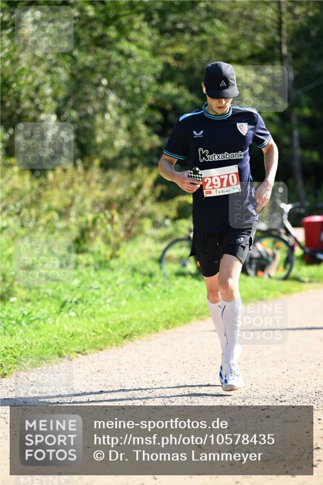 27.09.2026 - 35. Volkslauf durch das schöne Alstertal Dr. Thomas Lammeyer http://msf.ph/oto/10578435 27.09.2026 12:00:40 Laufen 2970 meine-sportfotos.de