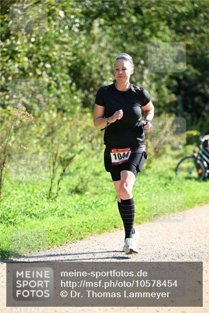 27.09.2026 - 35. Volkslauf durch das schöne Alstertal Dr. Thomas Lammeyer http://msf.ph/oto/10578454 27.09.2026 12:00:54 Laufen 1004 meine-sportfotos.de