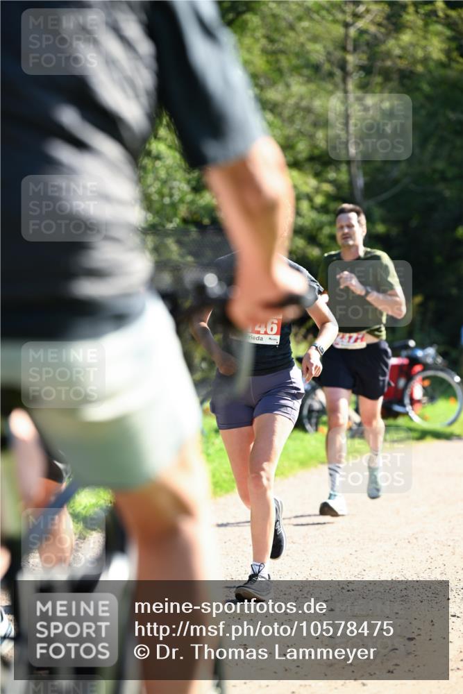 27.09.2026 - 35. Volkslauf durch das schöne Alstertal Dr. Thomas Lammeyer http://msf.ph/oto/10578475 27.09.2026 12:00:59 Laufen 46 meine-sportfotos.de