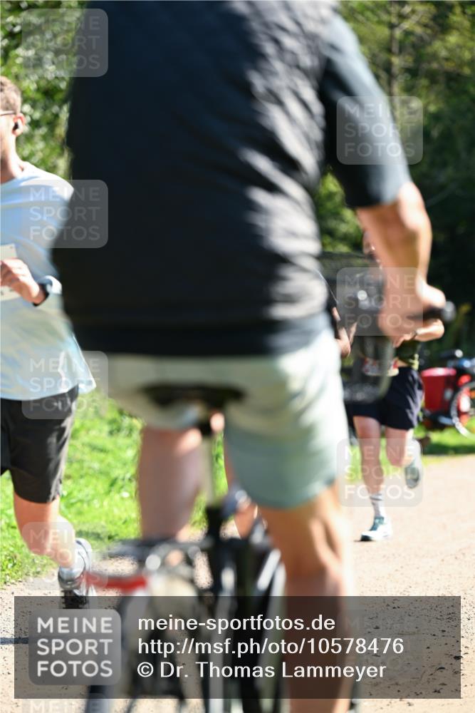 27.09.2026 - 35. Volkslauf durch das schöne Alstertal Dr. Thomas Lammeyer http://msf.ph/oto/10578476 27.09.2026 12:00:59 Laufen  meine-sportfotos.de