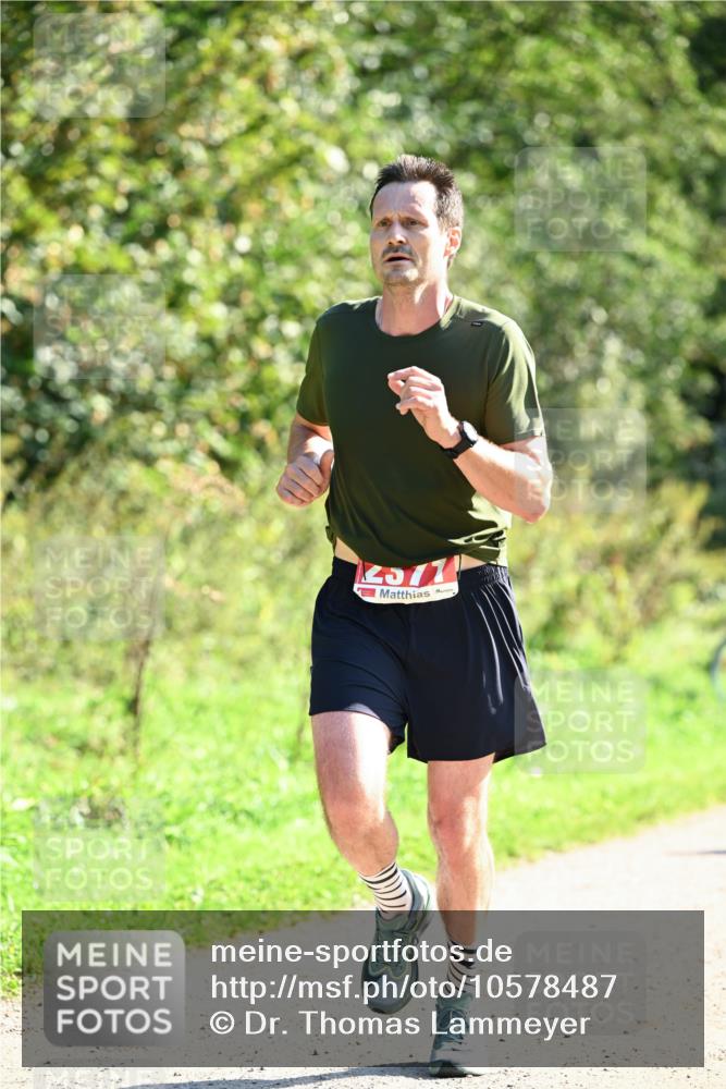 27.09.2026 - 35. Volkslauf durch das schöne Alstertal Dr. Thomas Lammeyer http://msf.ph/oto/10578487 27.09.2026 12:01:01 Laufen 2517 meine-sportfotos.de