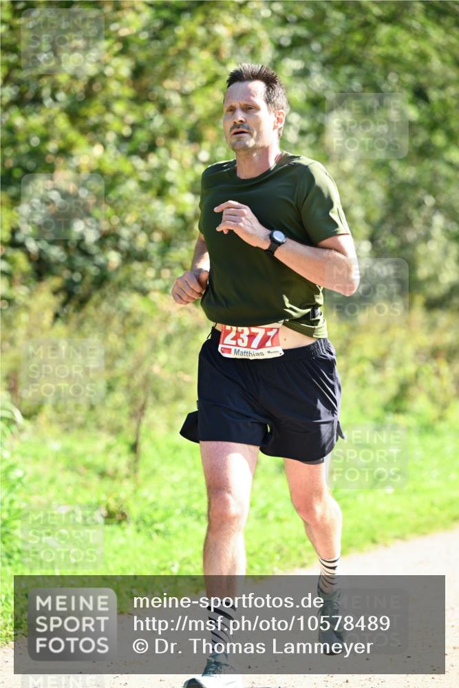 27.09.2026 - 35. Volkslauf durch das schöne Alstertal Dr. Thomas Lammeyer http://msf.ph/oto/10578489 27.09.2026 12:01:01 Laufen 2377 meine-sportfotos.de