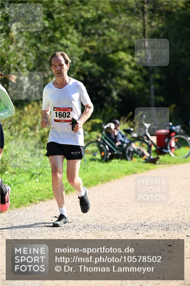 27.09.2026 - 35. Volkslauf durch das schöne Alstertal Dr. Thomas Lammeyer http://msf.ph/oto/10578502 27.09.2026 12:01:06 Laufen 1602 meine-sportfotos.de