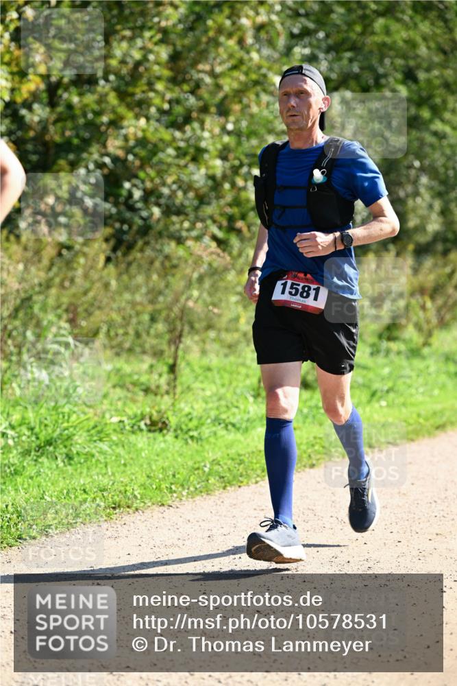 27.09.2026 - 35. Volkslauf durch das schöne Alstertal Dr. Thomas Lammeyer http://msf.ph/oto/10578531 27.09.2026 12:01:21 Laufen 1581 meine-sportfotos.de