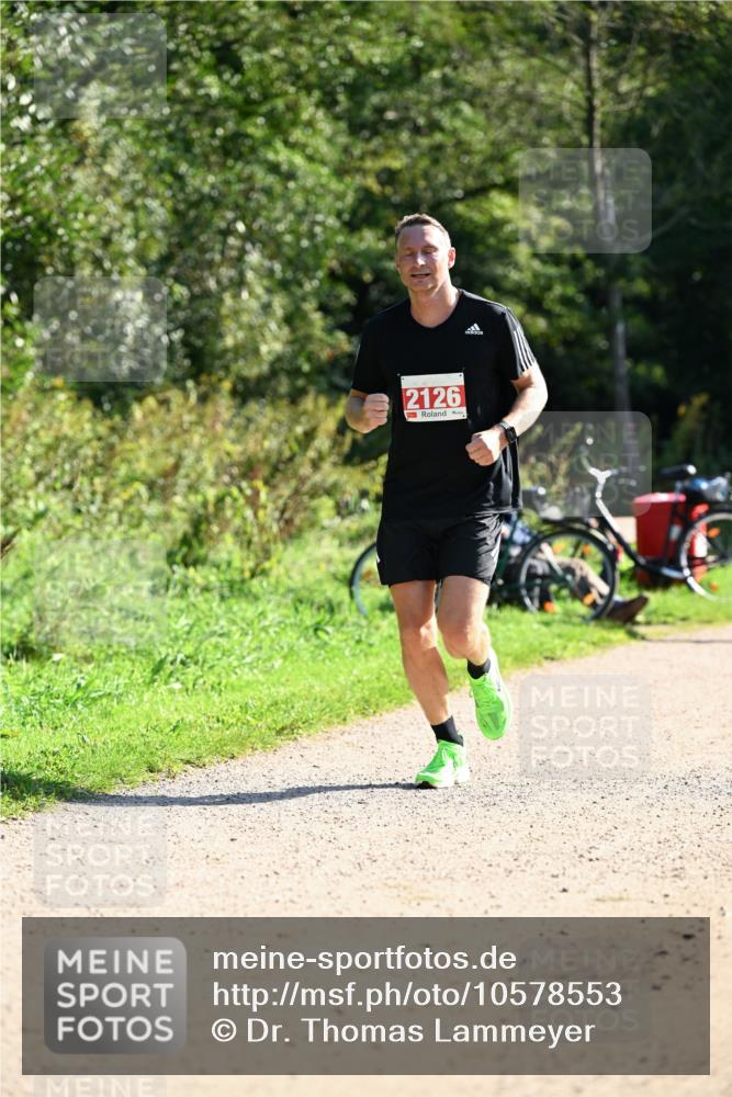 27.09.2026 - 35. Volkslauf durch das schöne Alstertal Dr. Thomas Lammeyer http://msf.ph/oto/10578553 27.09.2026 12:01:34 Laufen 2126 meine-sportfotos.de