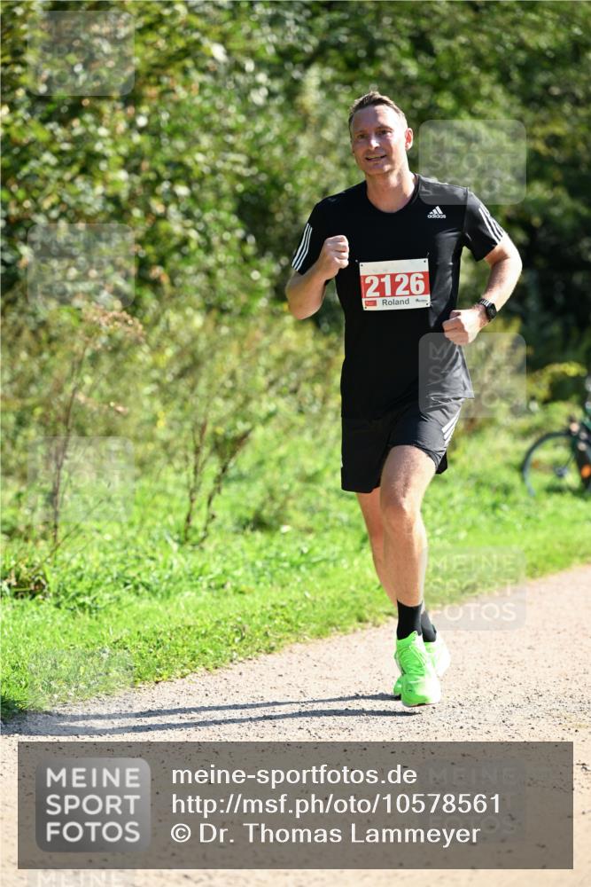 27.09.2026 - 35. Volkslauf durch das schöne Alstertal Dr. Thomas Lammeyer http://msf.ph/oto/10578561 27.09.2026 12:01:35 Laufen 2126 meine-sportfotos.de