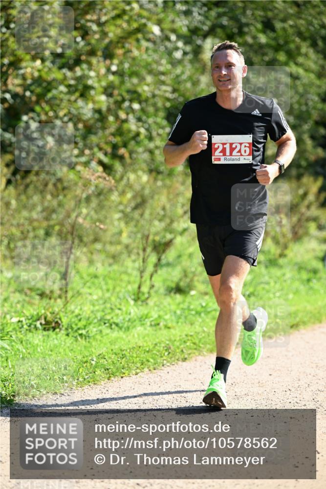 27.09.2026 - 35. Volkslauf durch das schöne Alstertal Dr. Thomas Lammeyer http://msf.ph/oto/10578562 27.09.2026 12:01:35 Laufen 2126 meine-sportfotos.de
