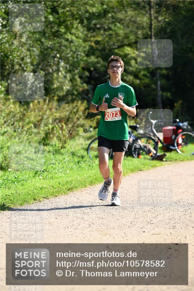 27.09.2026 - 35. Volkslauf durch das schöne Alstertal Dr. Thomas Lammeyer http://msf.ph/oto/10578582 27.09.2026 12:01:43 Laufen 2073 meine-sportfotos.de