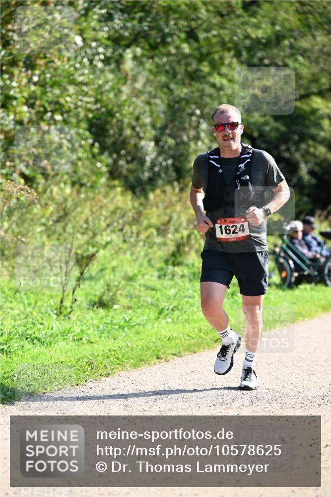 27.09.2026 - 35. Volkslauf durch das schöne Alstertal Dr. Thomas Lammeyer http://msf.ph/oto/10578625 27.09.2026 12:02:03 Laufen 1624 meine-sportfotos.de