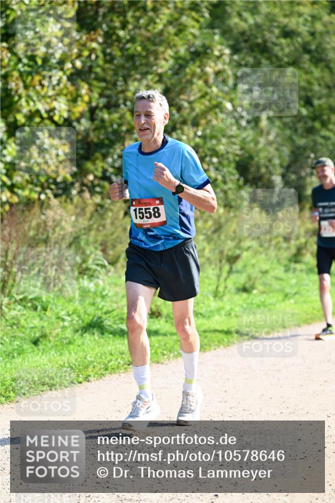 27.09.2026 - 35. Volkslauf durch das schöne Alstertal Dr. Thomas Lammeyer http://msf.ph/oto/10578646 27.09.2026 12:02:21 Laufen 1558 meine-sportfotos.de