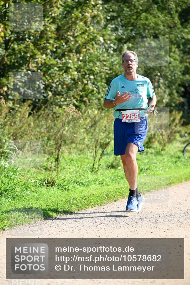 27.09.2026 - 35. Volkslauf durch das schöne Alstertal Dr. Thomas Lammeyer http://msf.ph/oto/10578682 27.09.2026 12:02:32 Laufen 2269 meine-sportfotos.de