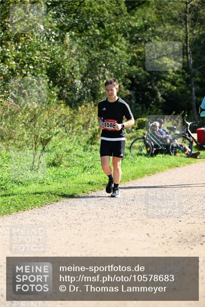 27.09.2026 - 35. Volkslauf durch das schöne Alstertal Dr. Thomas Lammeyer http://msf.ph/oto/10578683 27.09.2026 12:02:36 Laufen 158 meine-sportfotos.de