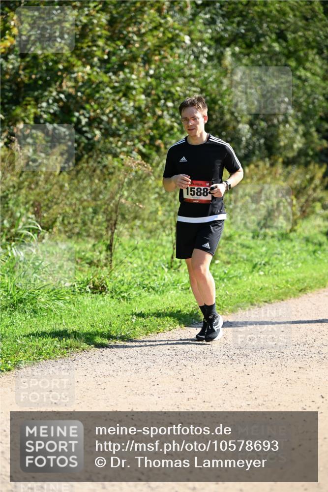27.09.2026 - 35. Volkslauf durch das schöne Alstertal Dr. Thomas Lammeyer http://msf.ph/oto/10578693 27.09.2026 12:02:37 Laufen 1588 meine-sportfotos.de