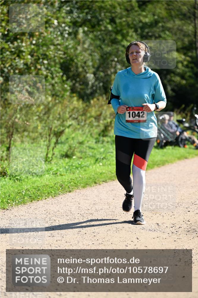 27.09.2026 - 35. Volkslauf durch das schöne Alstertal Dr. Thomas Lammeyer http://msf.ph/oto/10578697 27.09.2026 12:02:38 Laufen 1042 meine-sportfotos.de