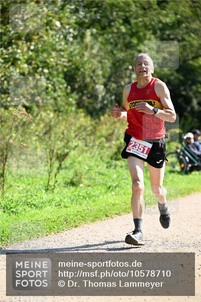 27.09.2026 - 35. Volkslauf durch das schöne Alstertal Dr. Thomas Lammeyer http://msf.ph/oto/10578710 27.09.2026 12:03:05 Laufen 2351 meine-sportfotos.de