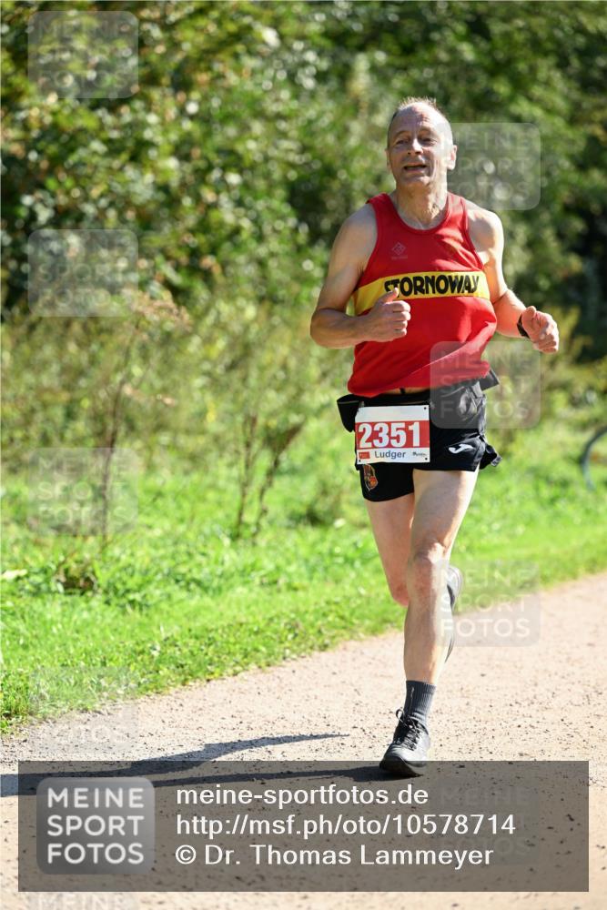 27.09.2026 - 35. Volkslauf durch das schöne Alstertal Dr. Thomas Lammeyer http://msf.ph/oto/10578714 27.09.2026 12:03:06 Laufen 2351 meine-sportfotos.de