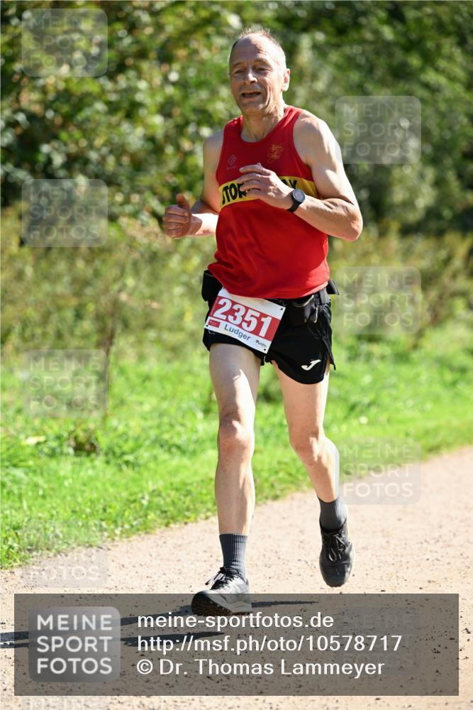 27.09.2026 - 35. Volkslauf durch das schöne Alstertal Dr. Thomas Lammeyer http://msf.ph/oto/10578717 27.09.2026 12:03:06 Laufen 2351 meine-sportfotos.de