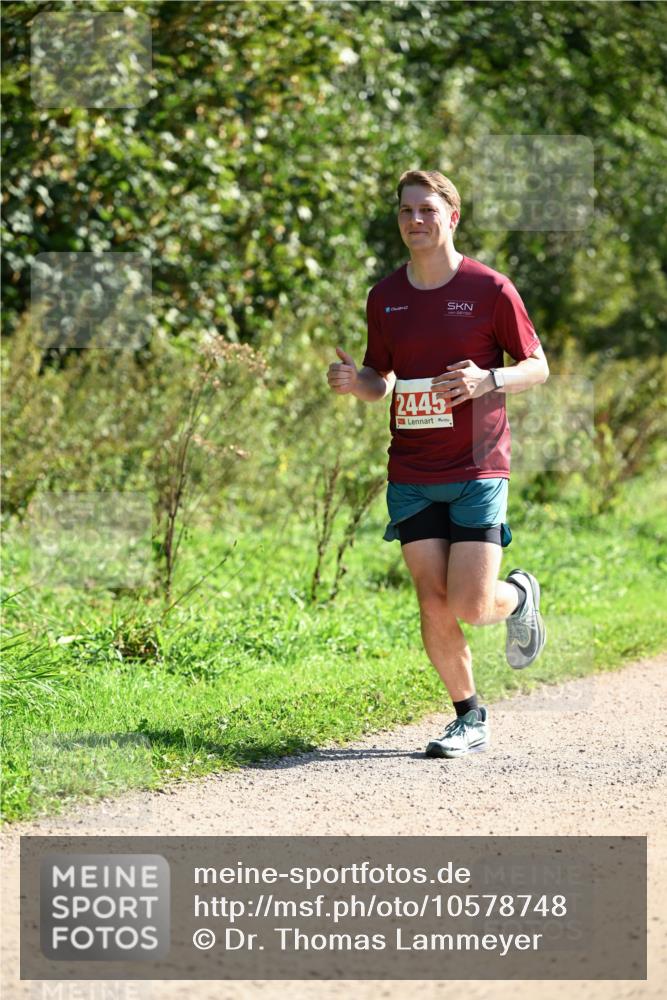 27.09.2026 - 35. Volkslauf durch das schöne Alstertal Dr. Thomas Lammeyer http://msf.ph/oto/10578748 27.09.2026 12:03:24 Laufen 2445 meine-sportfotos.de