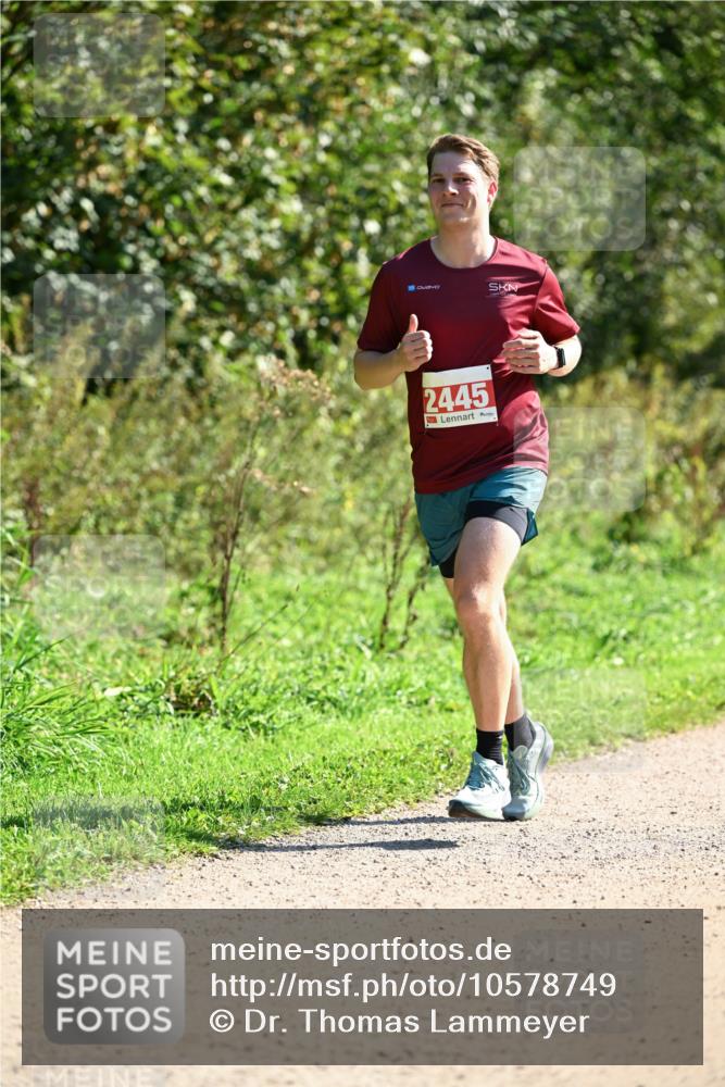 27.09.2026 - 35. Volkslauf durch das schöne Alstertal Dr. Thomas Lammeyer http://msf.ph/oto/10578749 27.09.2026 12:03:24 Laufen 2445 meine-sportfotos.de