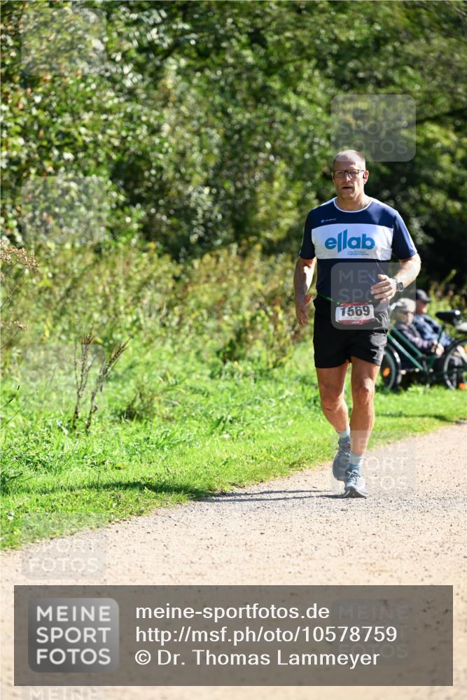 27.09.2026 - 35. Volkslauf durch das schöne Alstertal Dr. Thomas Lammeyer http://msf.ph/oto/10578759 27.09.2026 12:03:28 Laufen 1569 meine-sportfotos.de