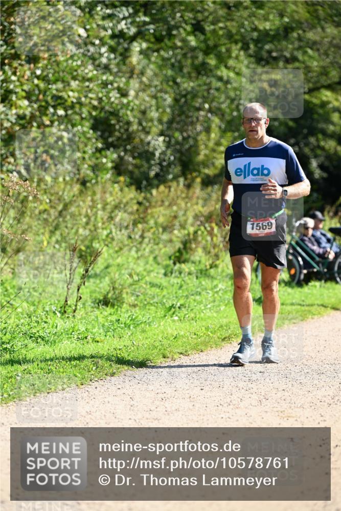 27.09.2026 - 35. Volkslauf durch das schöne Alstertal Dr. Thomas Lammeyer http://msf.ph/oto/10578761 27.09.2026 12:03:28 Laufen 1569 meine-sportfotos.de