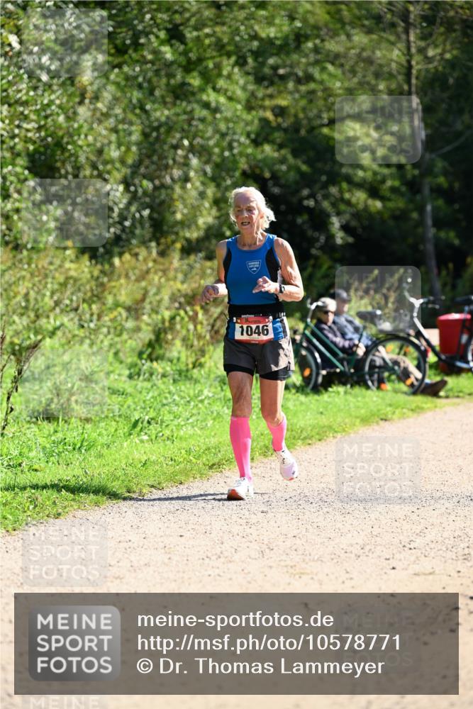 27.09.2026 - 35. Volkslauf durch das schöne Alstertal Dr. Thomas Lammeyer http://msf.ph/oto/10578771 27.09.2026 12:03:30 Laufen 1046 meine-sportfotos.de