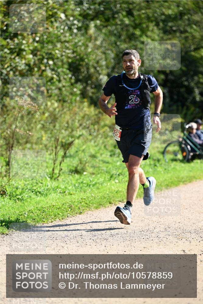 27.09.2026 - 35. Volkslauf durch das schöne Alstertal Dr. Thomas Lammeyer http://msf.ph/oto/10578859 27.09.2026 12:04:10 Laufen 26 meine-sportfotos.de
