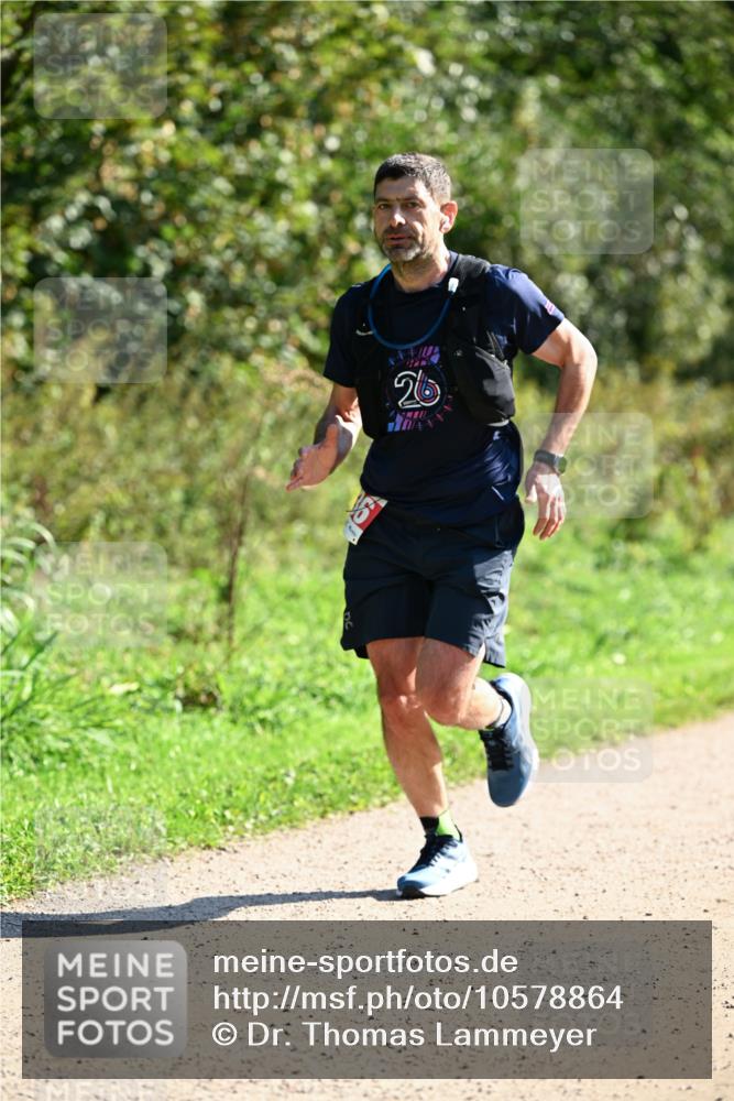 27.09.2026 - 35. Volkslauf durch das schöne Alstertal Dr. Thomas Lammeyer http://msf.ph/oto/10578864 27.09.2026 12:04:10 Laufen 26 meine-sportfotos.de