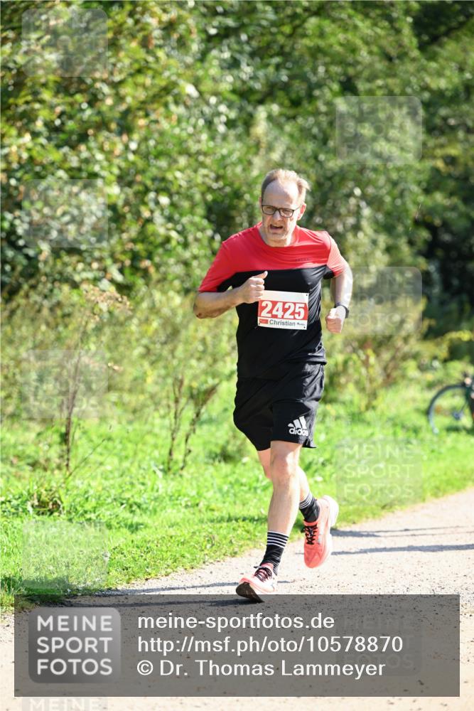 27.09.2026 - 35. Volkslauf durch das schöne Alstertal Dr. Thomas Lammeyer http://msf.ph/oto/10578870 27.09.2026 12:04:29 Laufen 2425 meine-sportfotos.de