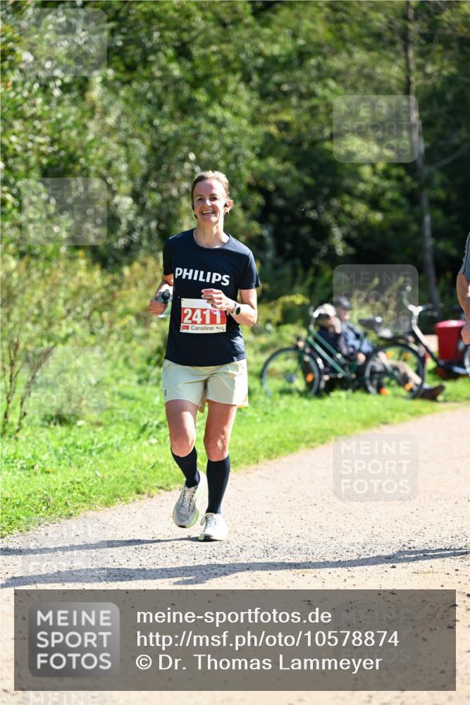 27.09.2026 - 35. Volkslauf durch das schöne Alstertal Dr. Thomas Lammeyer http://msf.ph/oto/10578874 27.09.2026 12:04:30 Laufen 2411 meine-sportfotos.de